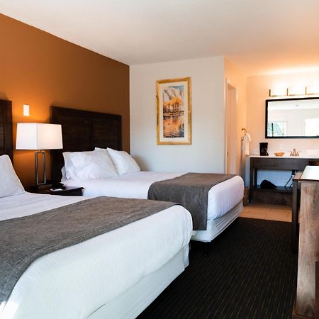 Riviera Motor Lodge Saratoga エクステリア 写真